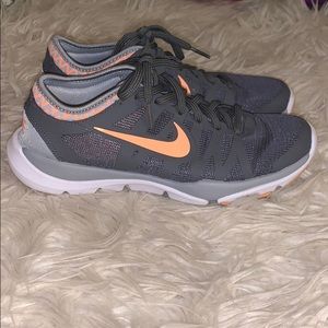 Nike Flex Running Tennis Shoes